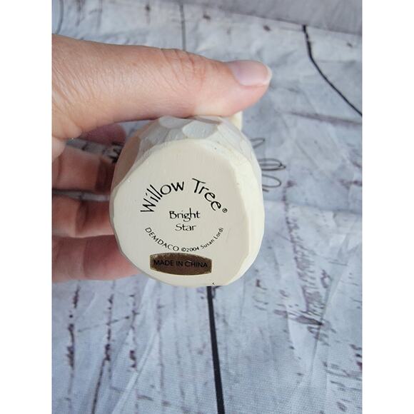 Willow Tree 2004 Bright Star Angel Figurine Susan Lordi Demdaco 5 1/4in Tall - Picture 7 of 9